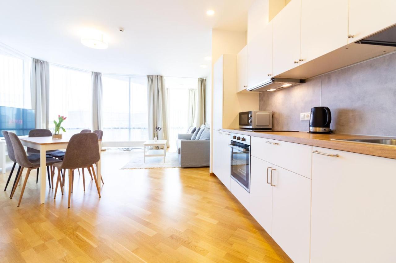 Elija Swan-Toy Apartments Šventoji Kültér fotó