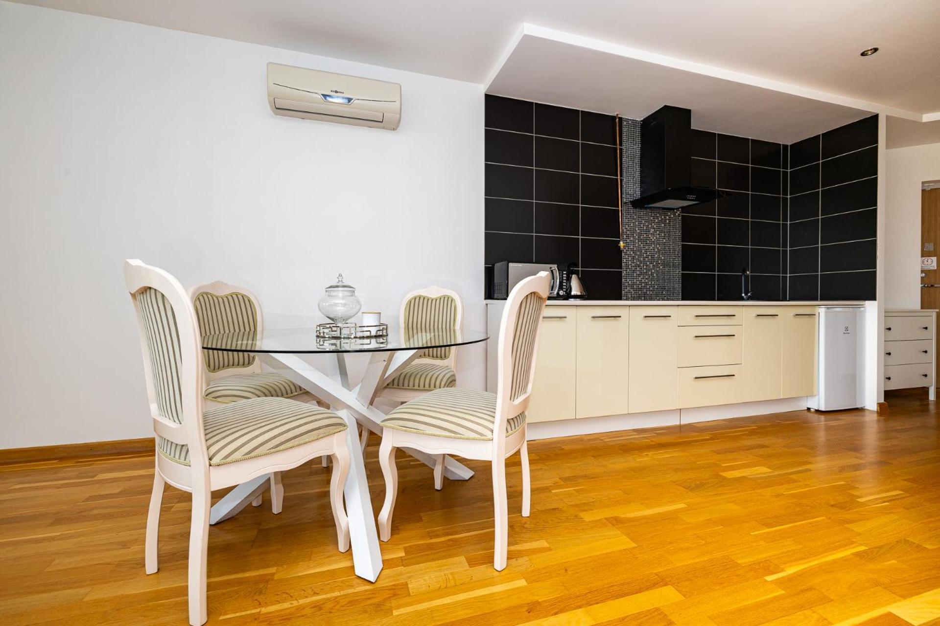 Elija Swan-Toy Apartments Šventoji Kültér fotó